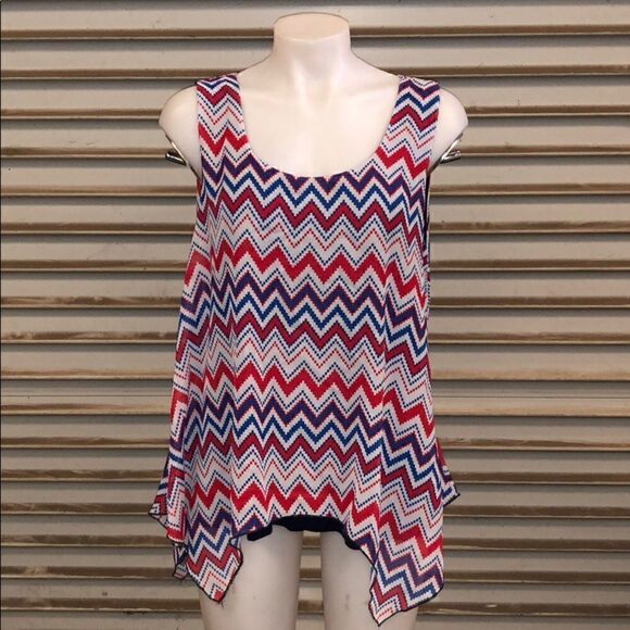 🛍️Expresso brand top red white and blue pattern - Picture 1 of 5